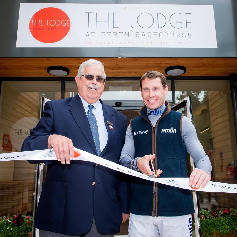 The Lodge At Perth Racecourse Kültér fotó