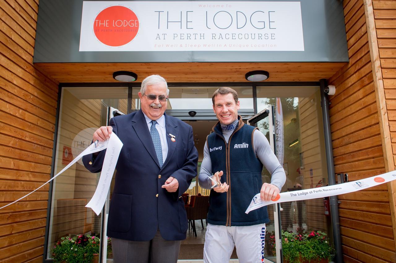 The Lodge At Perth Racecourse Kültér fotó